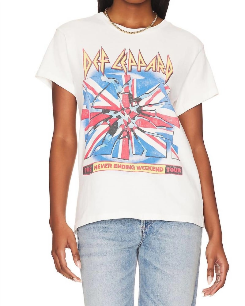 Front of a model wearing a size Large Def Leppard 1993 Never Ending Weekend Tour Tee in Vintage White in Vintage White by DAYDREAMER. | dia_product_style_image_id:334103